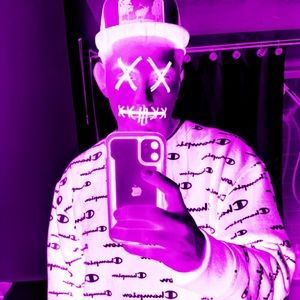 Meet your Posher, Christopher